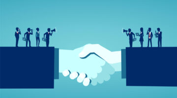 vector-of-businesspeople-reaching-an-agreement